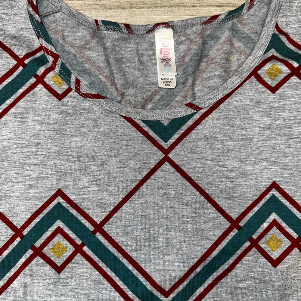 LuLaRoe Geometric Pattern Gray T-Shirt